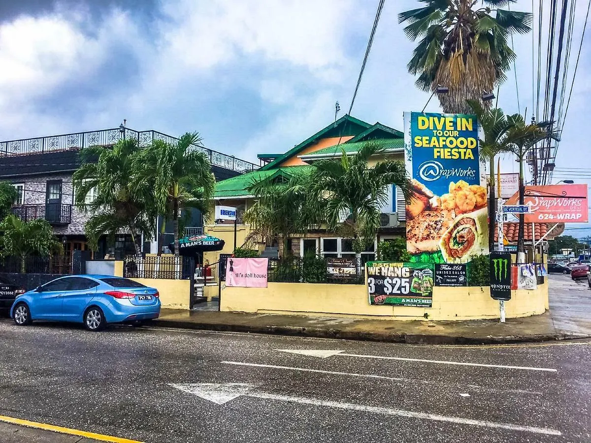 Liam'S Guesthouse On The Avenue Port Of Spain 3*,