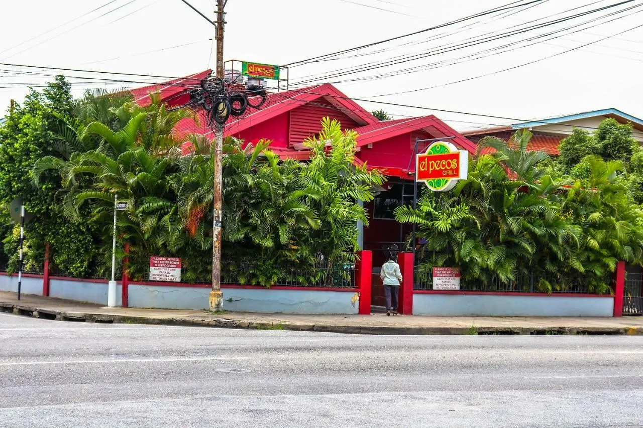 Liam'S Guesthouse On The Avenue Port Of Spain ゲストハウス