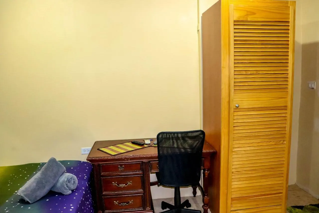 Liam'S Guesthouse On The Avenue Port Of Spain 3*,  トリニダードトバゴ